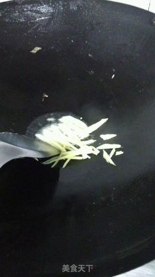 鱿鱼爆炒咸菜的做法步骤：7