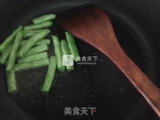 铁板牛肉杂蔬的做法步骤：3