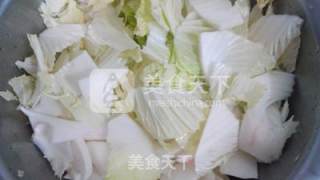 白菜木耳的做法步骤：2