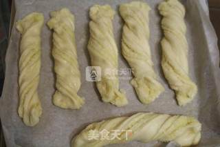 椰蓉奶棒面包的做法步骤：27