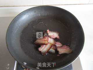 豆豉腊肉煸花菜的做法步骤：3