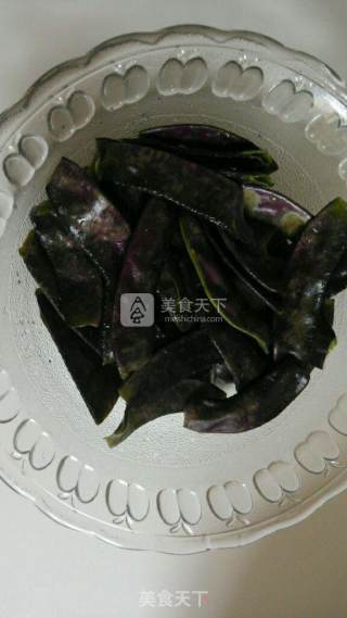 煎扁豆的做法步骤：2