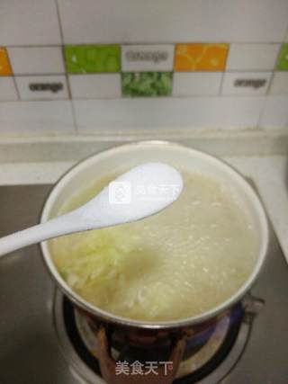 肉丸包菜汤年糕的做法步骤：4