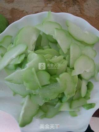小炒富士瓜的做法步骤：4