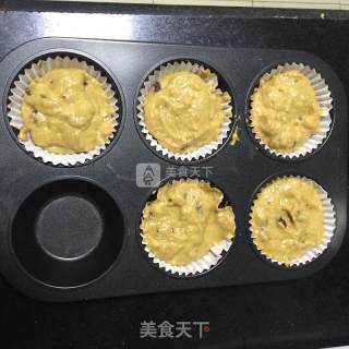 红糖全麦香蕉蔓越莓马芬的做法步骤：8