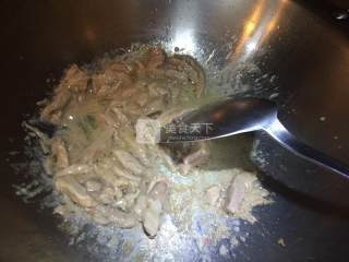 鱼香肉丝的做法步骤：5