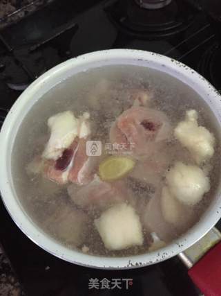 啤酒土豆鸡的做法步骤：2