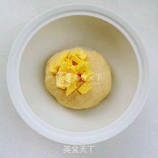 超美味黑胡椒鲜肉面包卷的做法步骤：3