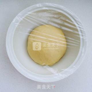 超美味黑胡椒鲜肉面包卷的做法步骤：6