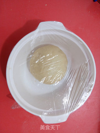 豆沙菊花面包的做法步骤：6