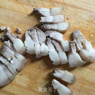 香菇红烧肉的做法步骤：1