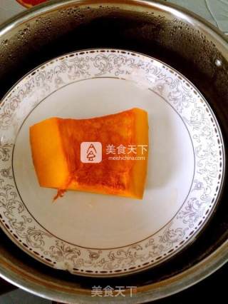 南瓜红枣发糕的做法步骤：2