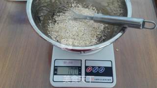 低油低糖无黄油版 黑芝麻燕麦高纤饼干的做法步骤：4