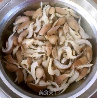 葱葱时蔬小杂炒的做法步骤：6