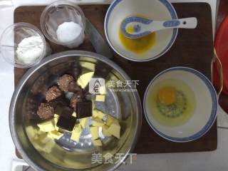 法式熔岩巧克力蛋糕的做法步骤：1