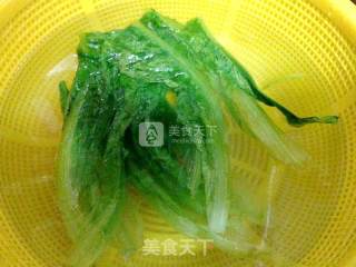 莴笋叶蛋花汤的做法步骤：3