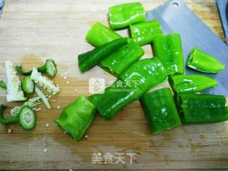虎皮尖椒拌面的做法步骤：2