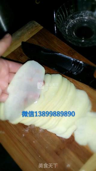 空气炸锅做宝宝可以吃的薯片的做法步骤：1