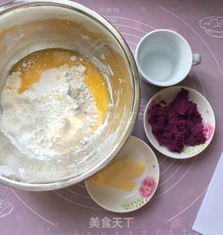 紫薯双色吐司的做法步骤：1