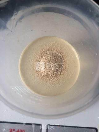 生煎包的做法步骤：2