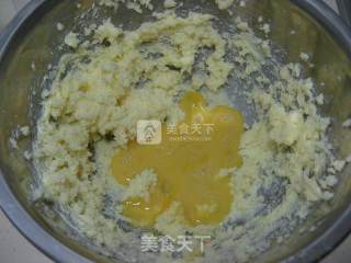 万圣节女巫的手指的做法步骤：3