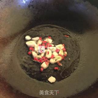 甜椒炒鱿鱼的做法步骤：5