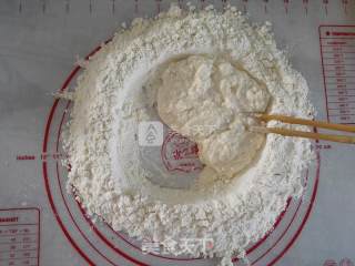 老式葱油饼的做法步骤：3