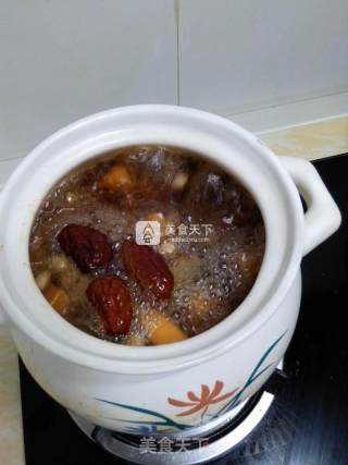 催奶神器：木瓜桃胶花生米汤的做法步骤：7