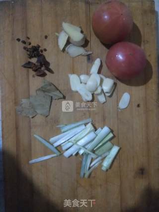 番茄沙丁鱼（罐头）的做法步骤：1
