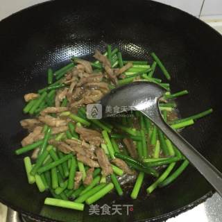 蒜苔炒肉丝的做法步骤：6