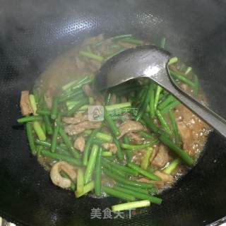 蒜苔炒肉丝的做法步骤：7