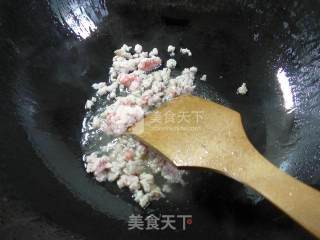 猪肉末娃娃菜波纹面的做法步骤：4