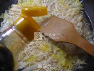 猪肉末娃娃菜波纹面的做法步骤：7