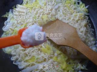 猪肉末娃娃菜波纹面的做法步骤：8