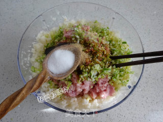 莲藕肉丸子的做法步骤：12