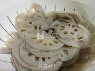 涼拌酸辣藕的做法步骤：4