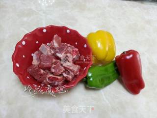 简单版酸甜排骨的做法步骤：1