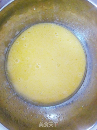 葡萄干芝麻  八寸戚风蛋糕的做法步骤：5