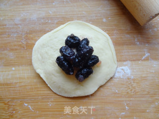 黑加仑葡萄干小餐包的做法步骤：7