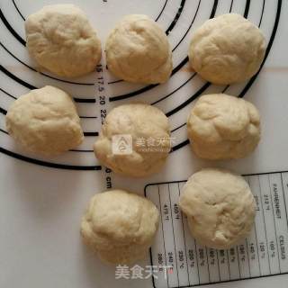 蜂蜜脆底小面包的做法步骤：2