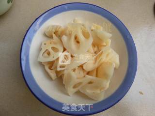 莲藕肉丸的做法步骤：2