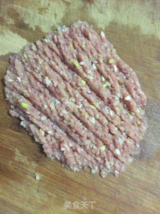 大骨汤馄饨的做法步骤：2