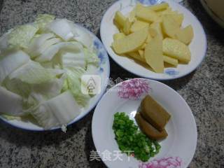 咖喱土豆白菜的做法步骤：1