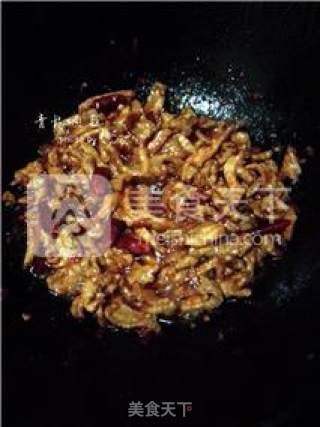 青椒炒肉的做法步骤：7