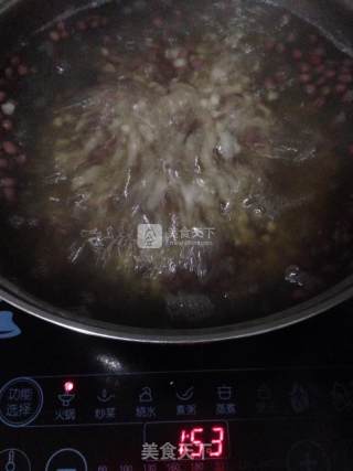薏仁米红豆粥的做法步骤：4