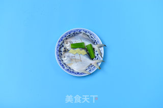 爱做烧平鱼的做法步骤：2