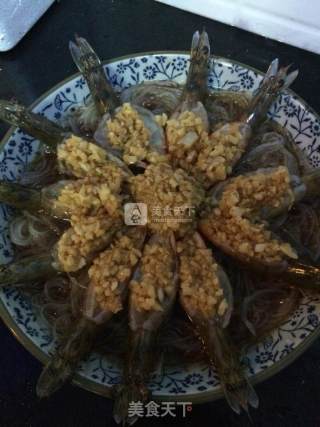 蒜蓉粉丝开背虾的做法步骤：8