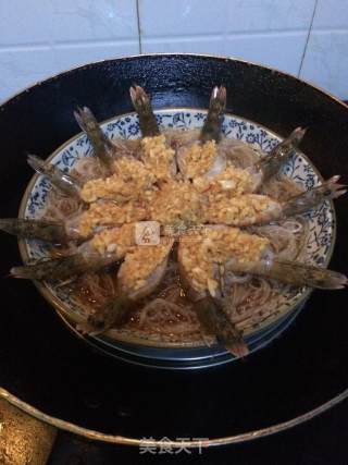 蒜蓉粉丝开背虾的做法步骤：9
