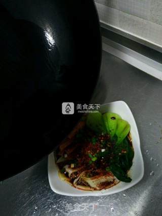 简易饺子皮版油泼面的做法步骤：13