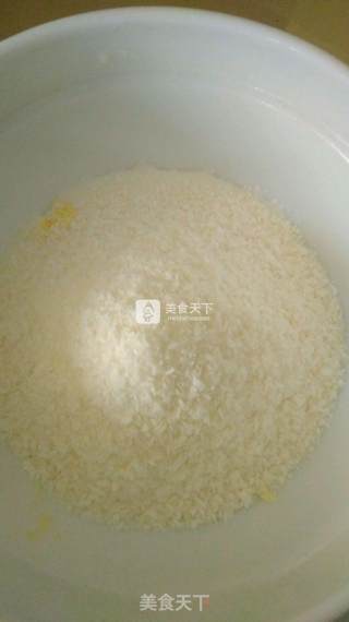 奶香椰蓉面包棒的做法步骤：2